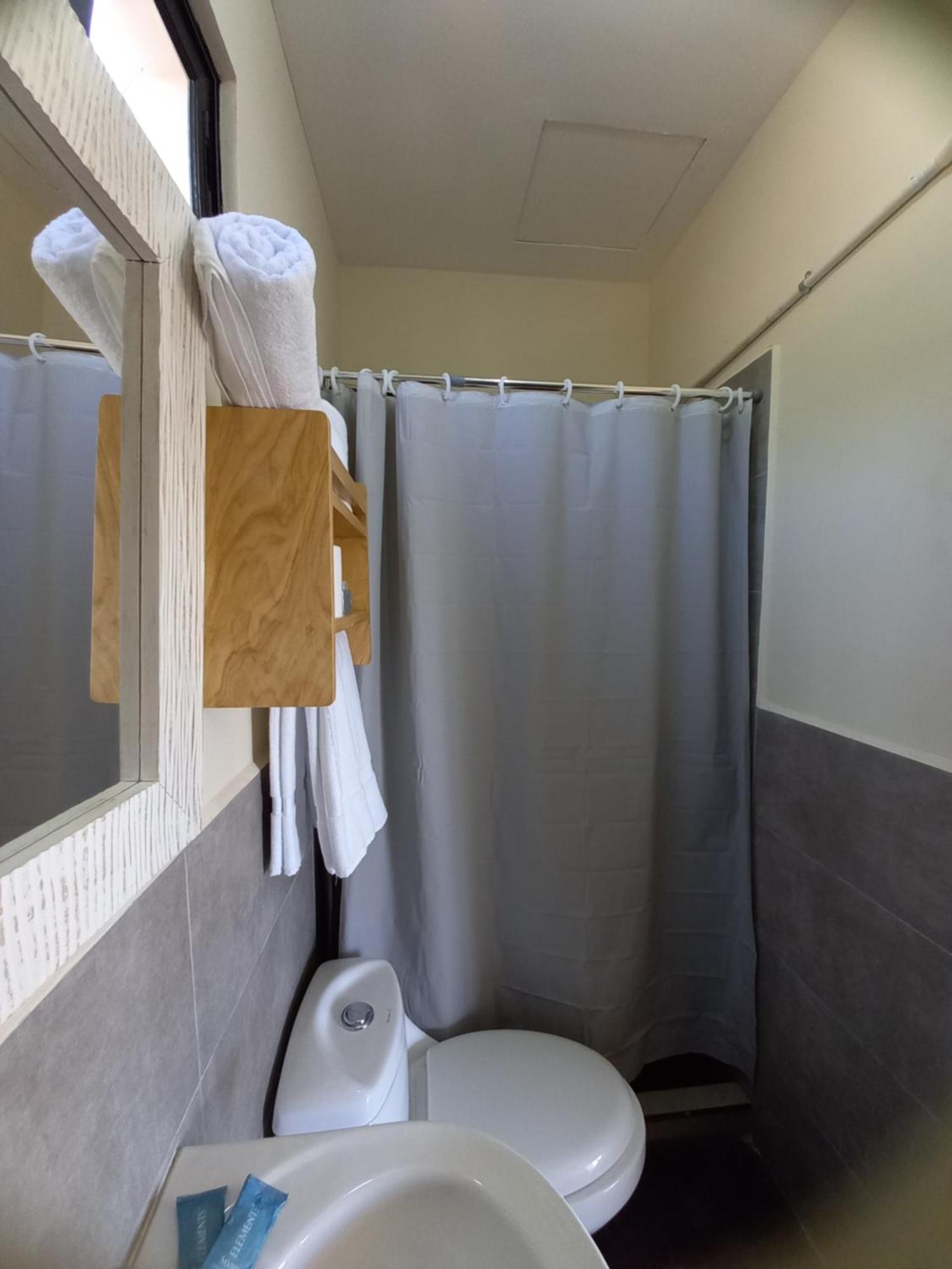 Hotel Y Restaurante Kuluka Сан Мигел Екстериор снимка